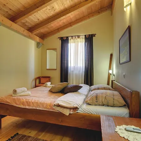Semesterbostad Traditionelle Istrische Mit Privatem Pool, Wlan, Trampolin *